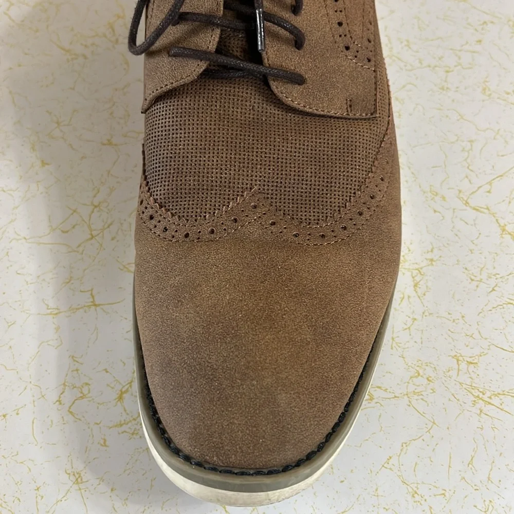 Steve Madden Oxford Casual Tan Shoe Slight Use US Size 12M